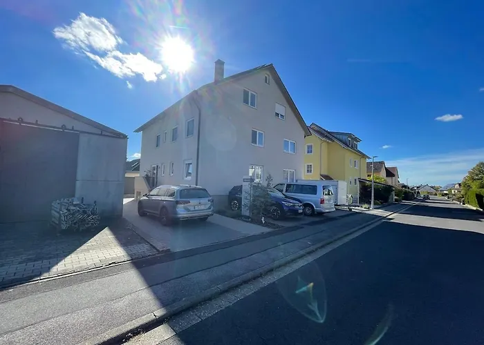 Die Buttenheim Lodge - Familienfreundliche Ferienwohnung Mit Garten
